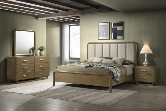 Amsbury 4-piece Eastern King Bedroom Set Nutmeg (B,D,M,N)