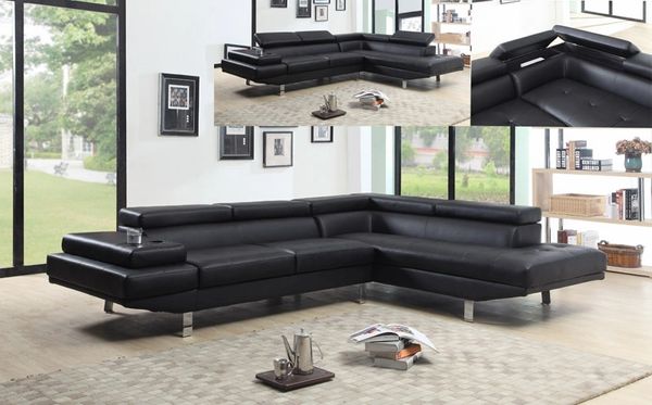 #9331 BLACK SECTIONAL WITH CUP HOLDER!